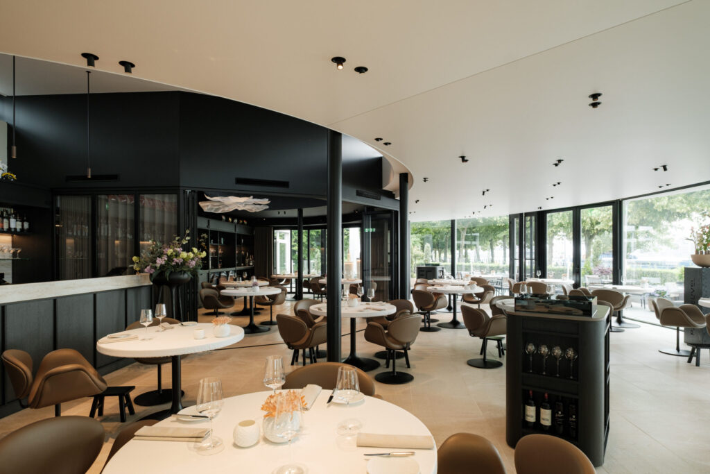Vouwwanden voor sterrenrestaurant Parkheuvel