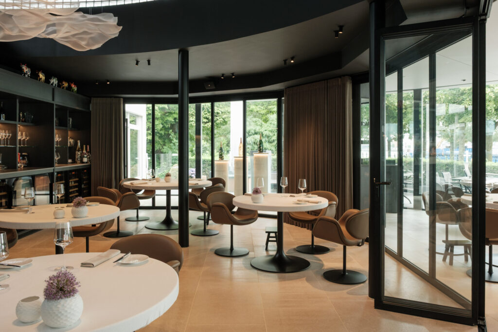 Vouwwanden voor sterrenrestaurant Parkheuvel