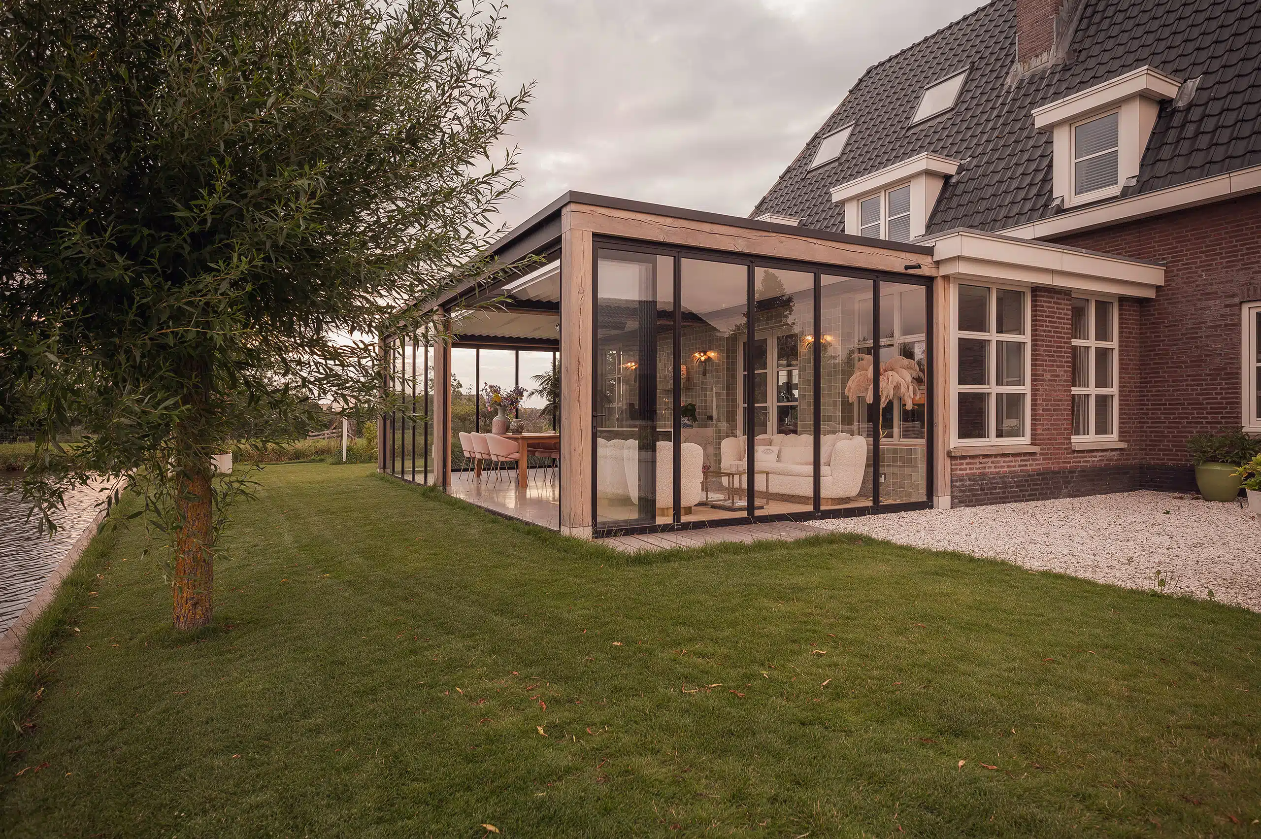 Vouwwanden voor luxe tuinkamer