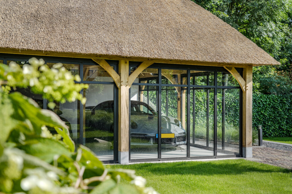 Aluminium puien voor luxe Porsche-garage
