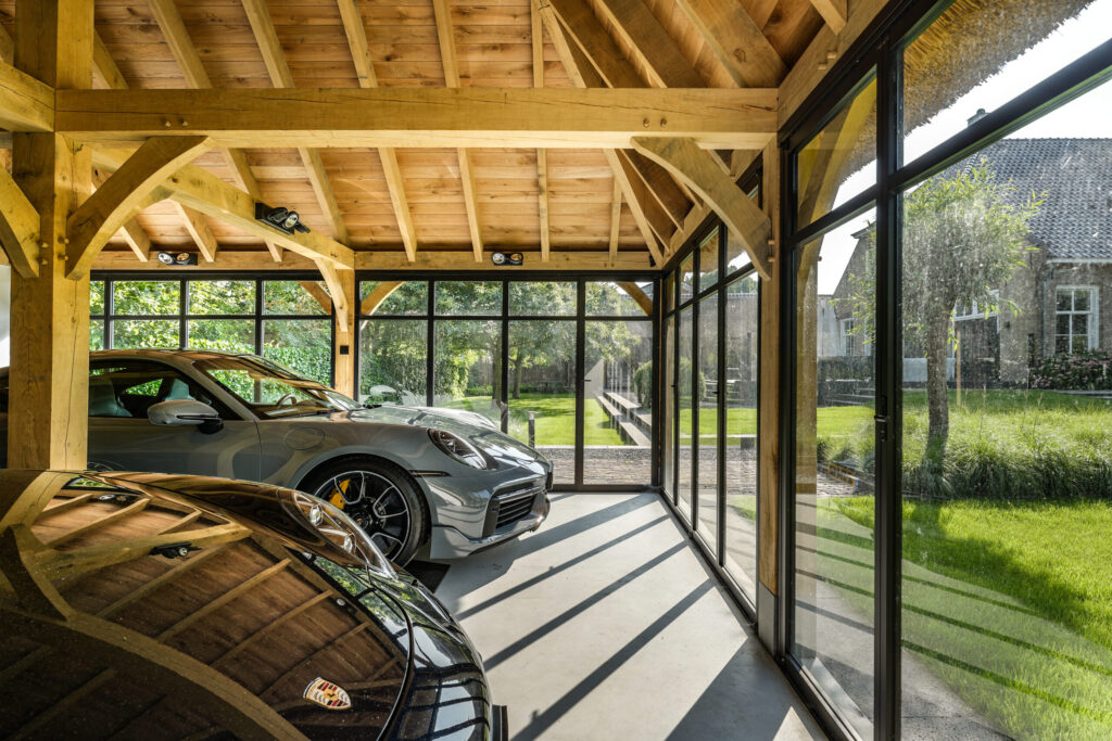 Aluminium puien voor luxe Porsche-garage