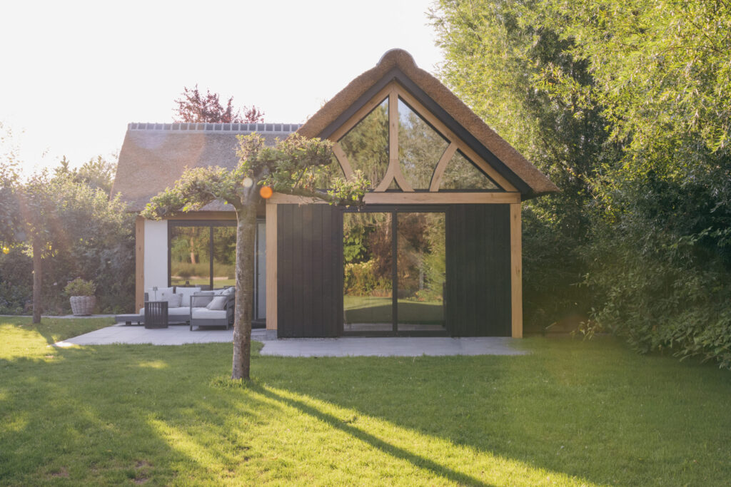 Vouwwand en deuren met dubbel glas voor gastenverblijf